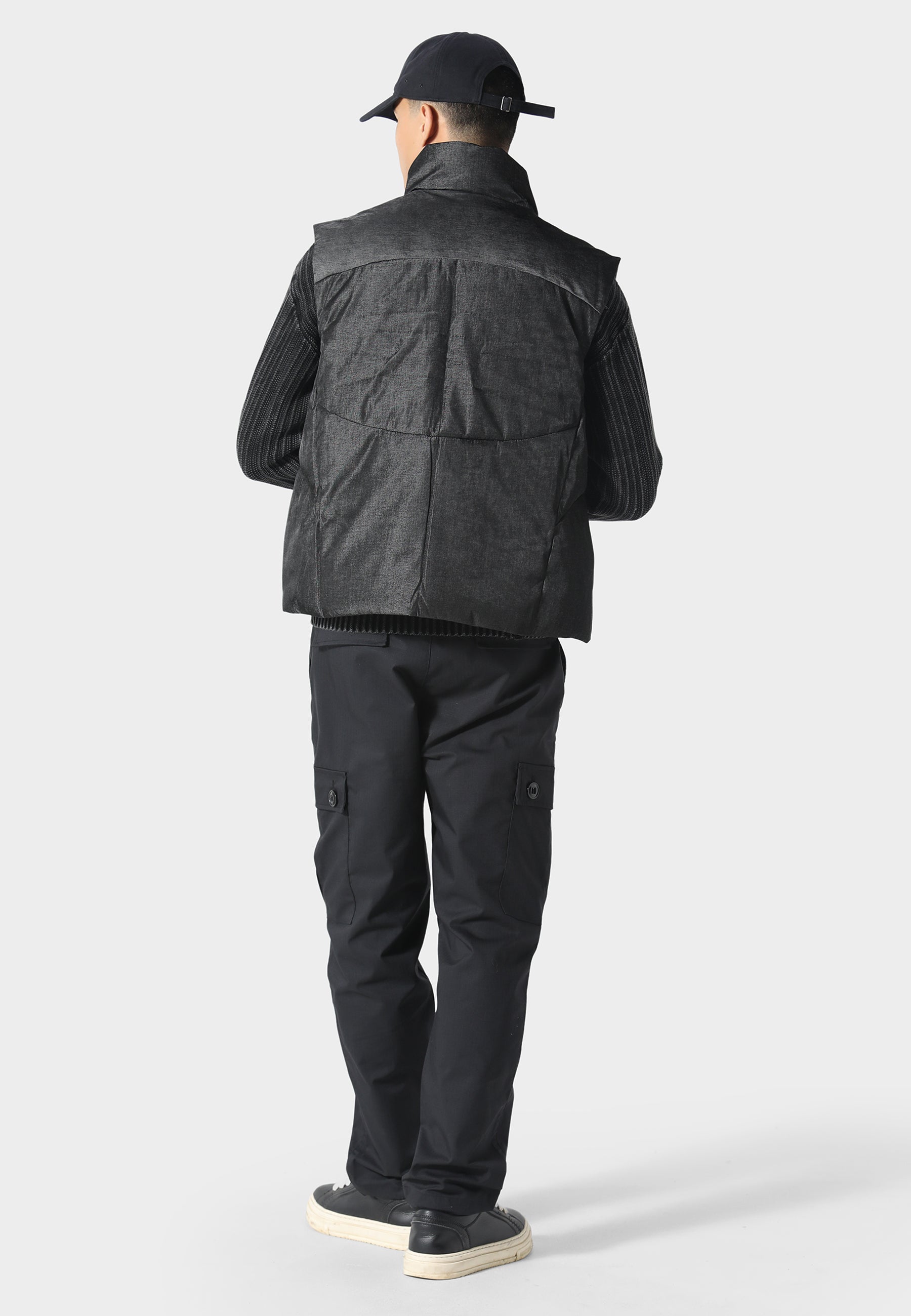 Cennick Black Gilet