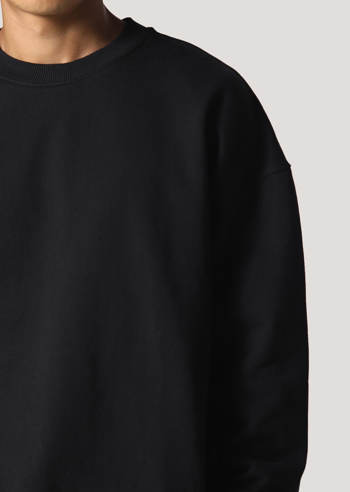 Evans Oversized Black Sweatshirt