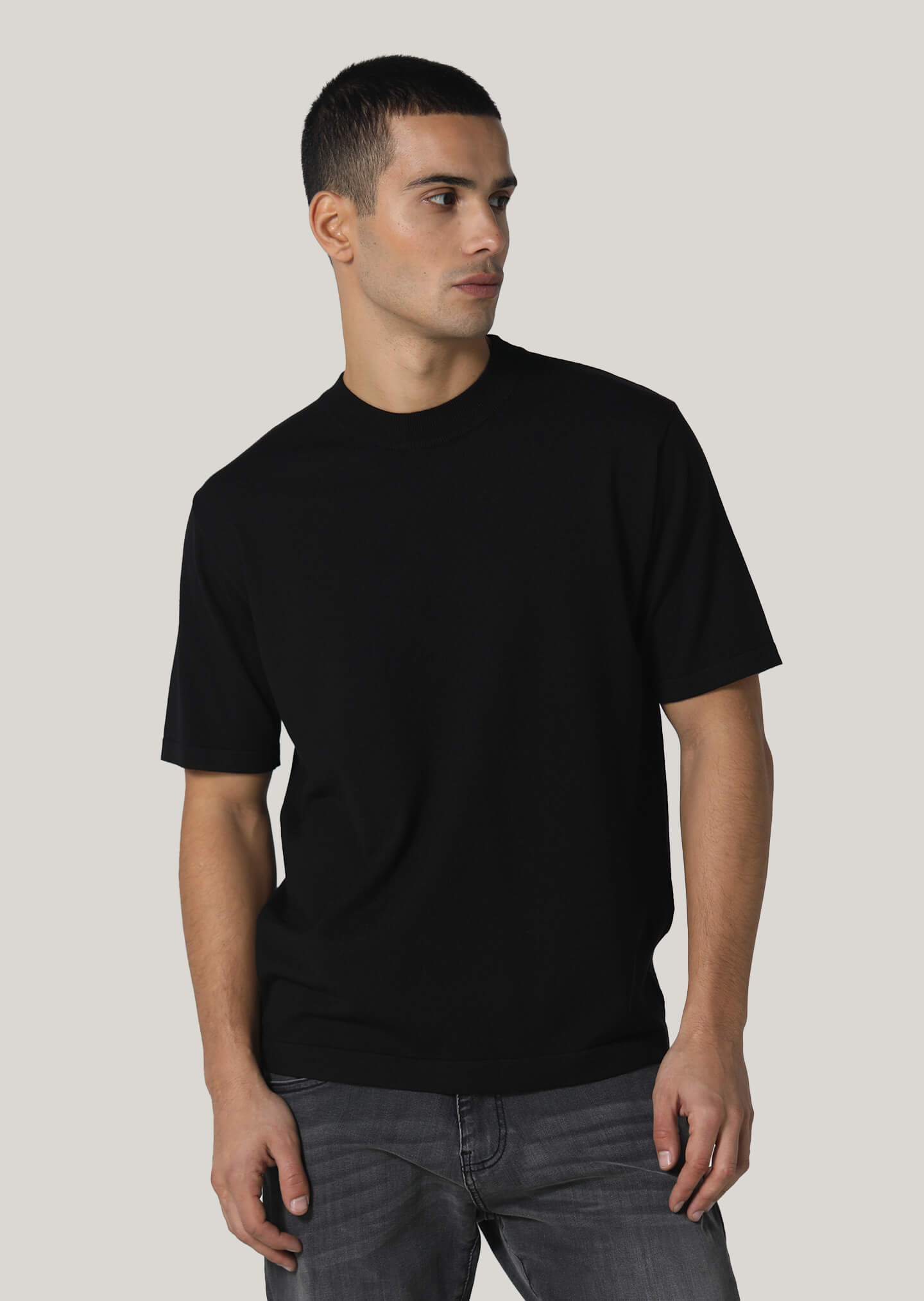 Tavare Black T-Shirt